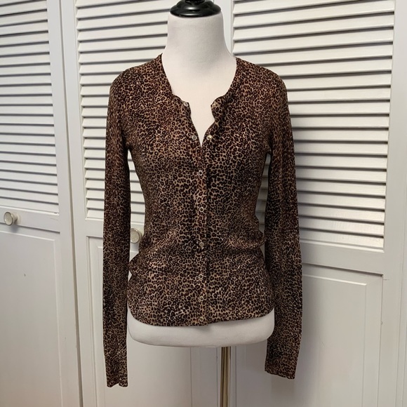 White House Black Market Top Animal Print - Picture 6 of 10